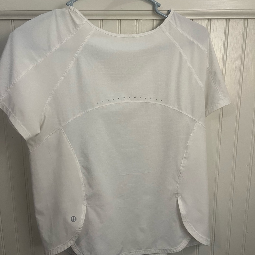 Lululemon top - Picture 2 of 3